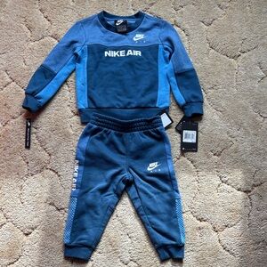 NWT Nike Kids Navy and Light Blue Jogger Set